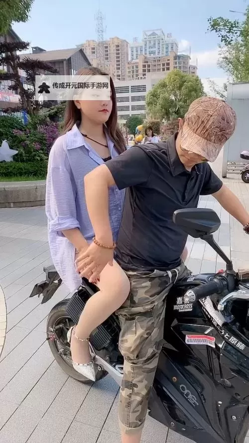 冒险故事：当坐摩托车车进入身体引发的奇异事件图1