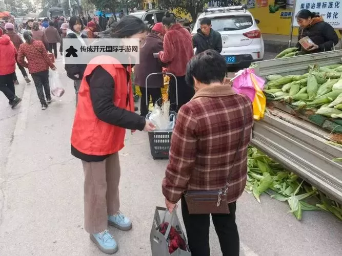 志愿者返乡被骂，让她心碎到哭泣的真相图1