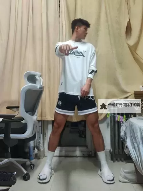涨精装满肚子上的学体育课，渺渺的梦想启航图1