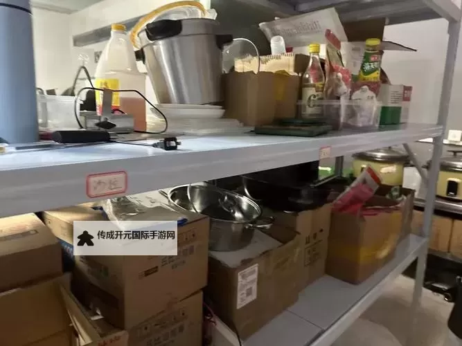 月售3000多单的网红外卖 厨房看吐了：疯狂订单背后的压力与隐忧图1