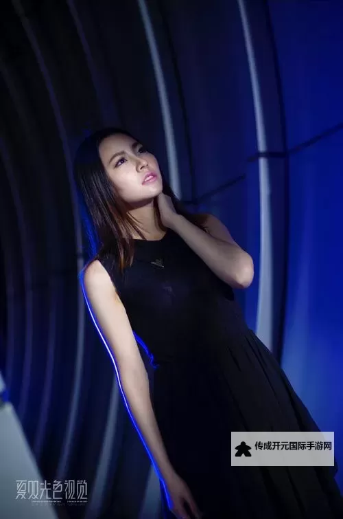 色喜伊人：心动之美的绽放之瞬图1