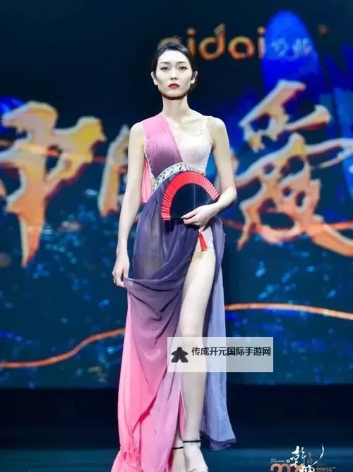 2024中国内衣秀震撼登场：点亮时尚新风尚图1