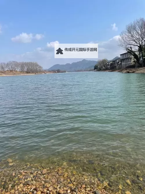 《哥特舰队阿玛达》战役中的巨型单位介绍图1