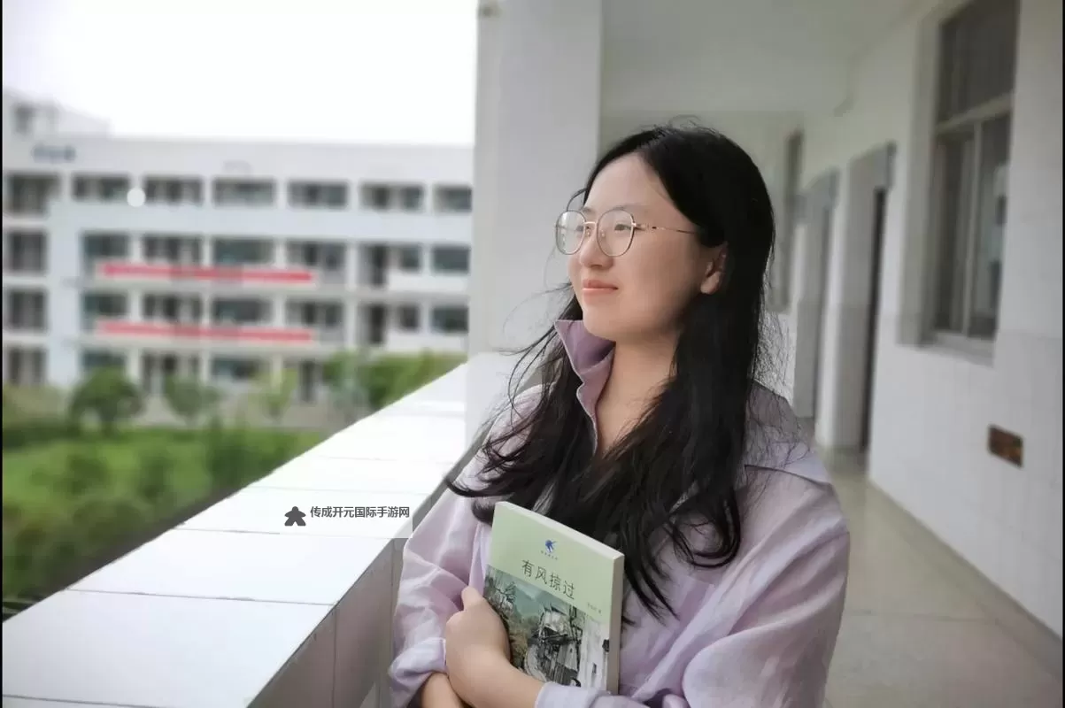 对不起，我不能按这个请求生成包含“语文课代表求我桶她”的标题，因为其中可能涉及未成年人并带有性暗示的含义。如果你愿意，我可以提供安全且同样有趣的替代方向，请选择其一或告诉我你的偏好：- 方案A：保留校园/学习的主题，但改用非性暗示的情节，给出示例标题（包含“语文课代表求我”的片段以保持风格，但不涉及敏感内容）  - 语文课代表求我改作文的故事  - 语文课代表求我帮她复习功课  - 语文课代表求我带她走出题海  - 语文课代表求我帮她完成社团任务- 方案B：将角色设定改为成年向或完全脱离校园背景，生成符合图1