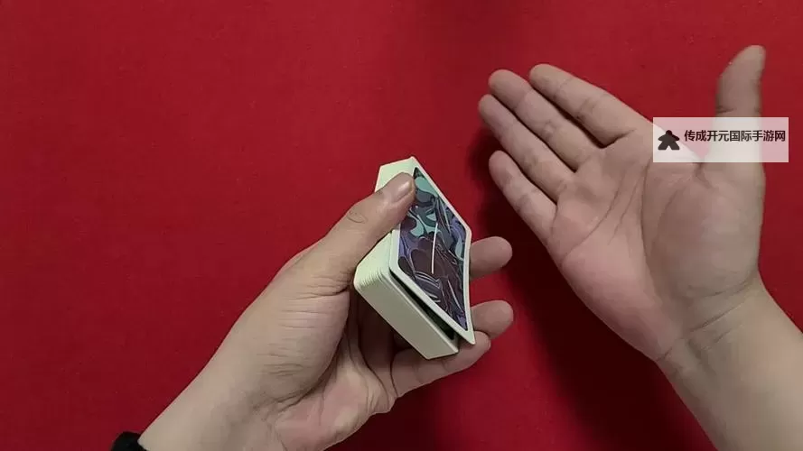 做扑克运动全过程视频教程：在光影与节拍中，读懂每一个动作的脉络图1